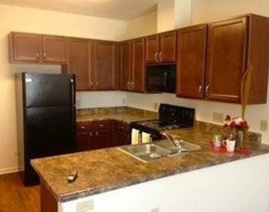 202 N Magnolia Dr - Photo Thumbnail 10