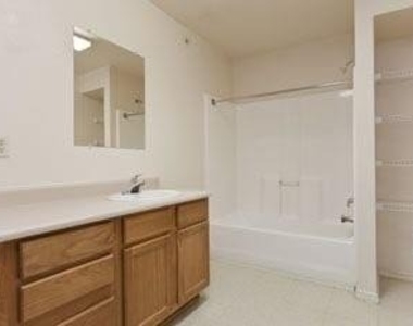 1 Chapel Ridge Cir - Photo Thumbnail 11