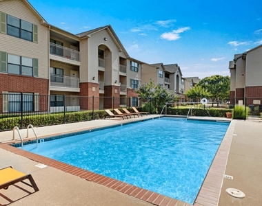 1 Chapel Ridge Cir - Photo Thumbnail 2