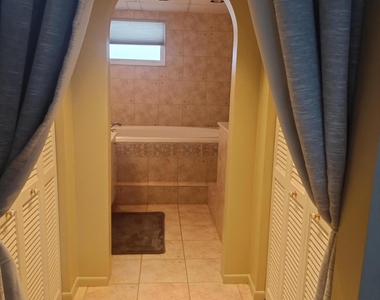 4000 Ocean Beach Boulevard - Photo Thumbnail 16