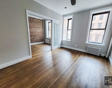 East 18th Street - Photo Thumbnail 9
