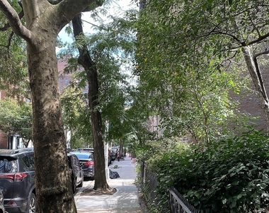 East 18th Street - Photo Thumbnail 17