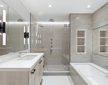 East 56 Street - Photo Thumbnail 9