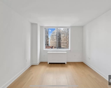 East 54 Street - Photo Thumbnail 5