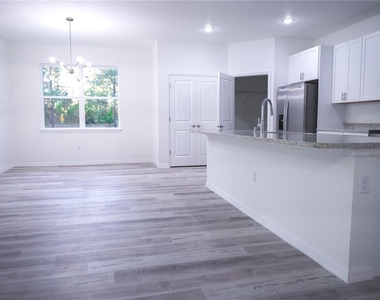 10034 N Darwin Way - Photo Thumbnail 21