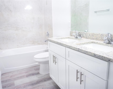 10034 N Darwin Way - Photo Thumbnail 39