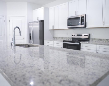 10034 N Darwin Way - Photo Thumbnail 44