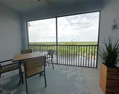 14121 Heritage Landing Boulevard - Photo Thumbnail 16