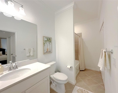 14121 Heritage Landing Boulevard - Photo Thumbnail 14