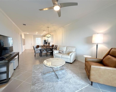 14121 Heritage Landing Boulevard - Photo Thumbnail 7