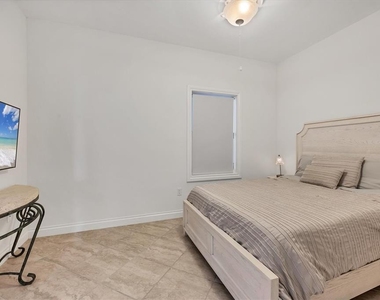 8111 Lakewood Main Street - Photo Thumbnail 17