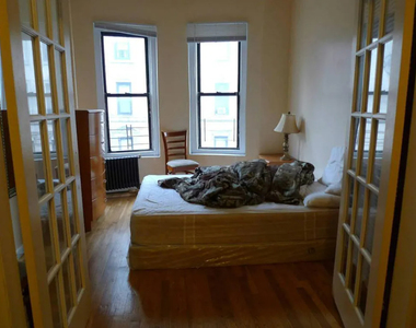 Rivington and Clinton - Photo Thumbnail 1