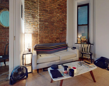 246 Mott Street - Photo Thumbnail 2