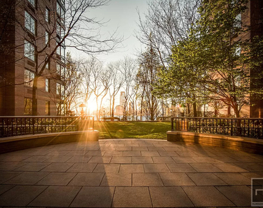 Battery Place - Photo Thumbnail 8