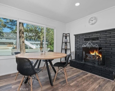 560 Edgemoor - Photo Thumbnail 6