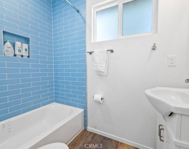 560 Edgemoor - Photo Thumbnail 5