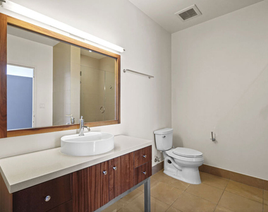 1100 S Hope Street - Photo Thumbnail 36