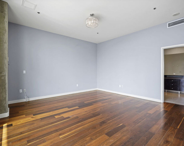 1100 S Hope Street - Photo Thumbnail 25