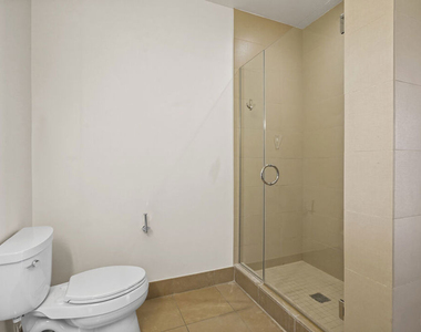 1100 S Hope Street - Photo Thumbnail 37