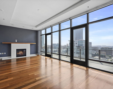 1100 S Hope Street - Photo Thumbnail 13