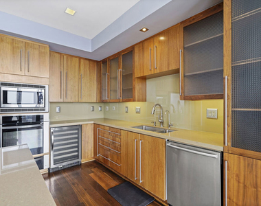 1100 S Hope Street - Photo Thumbnail 7