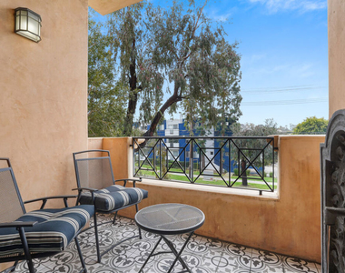16123 W Sunset Boulevard - Photo Thumbnail 20