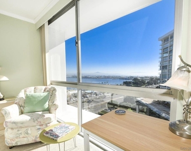 1810 Avenida Del Mundo - Photo Thumbnail 15