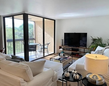 950 Egret Circle - Photo Thumbnail 10