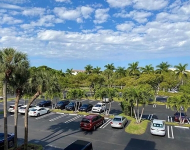 950 Egret Circle - Photo Thumbnail 2