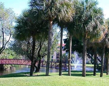 950 Egret Circle - Photo Thumbnail 1