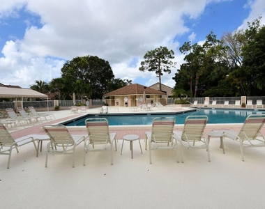802 Sabal Palm Lane - Photo Thumbnail 24