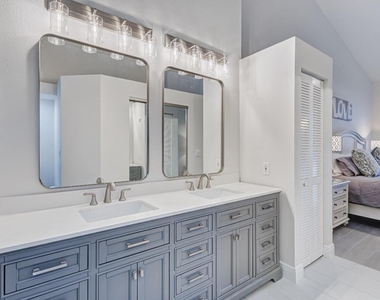 802 Sabal Palm Lane - Photo Thumbnail 14