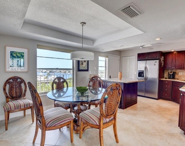 1 Harbourside Drive - Photo Thumbnail 7