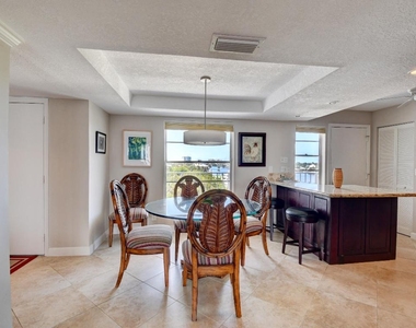 1 Harbourside Drive - Photo Thumbnail 6