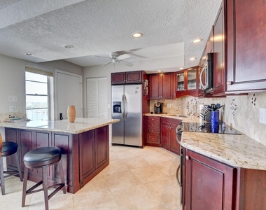 1 Harbourside Drive - Photo Thumbnail 8