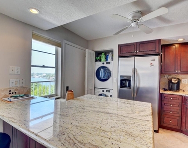 1 Harbourside Drive - Photo Thumbnail 13