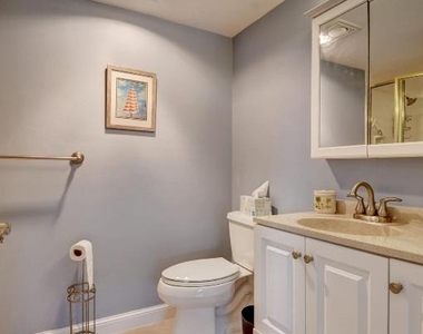1 Harbourside Drive - Photo Thumbnail 18