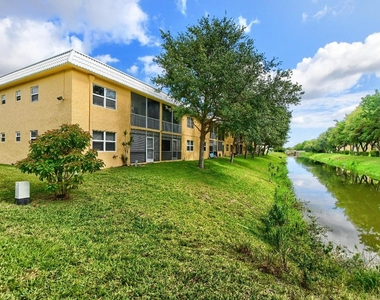 9826 Marina Boulevard - Photo Thumbnail 18