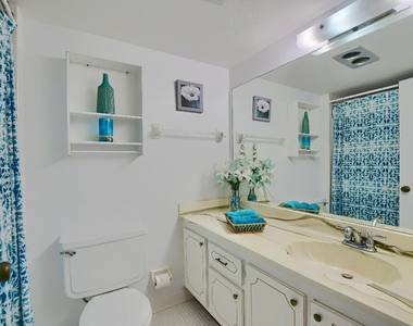 9826 Marina Boulevard - Photo Thumbnail 10