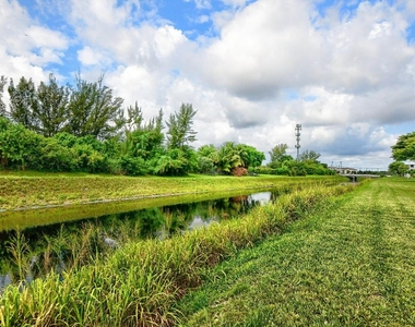 9826 Marina Boulevard - Photo Thumbnail 22