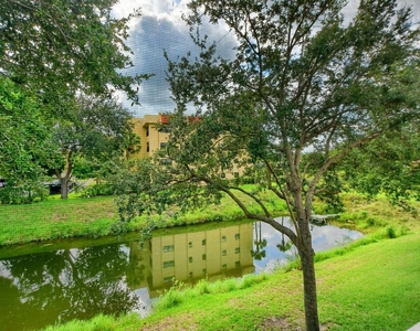 9826 Marina Boulevard - Photo Thumbnail 20