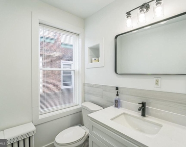 5005 N 12th Street - Photo Thumbnail 9