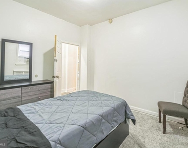 5005 N 12th Street - Photo Thumbnail 2