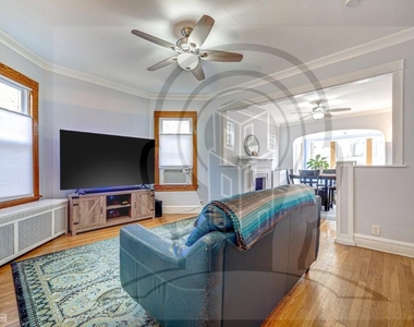 4317 North Spaulding Avenue - Photo Thumbnail 2
