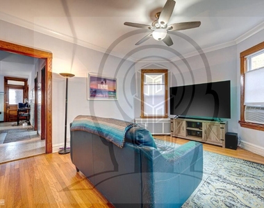 4317 North Spaulding Avenue - Photo Thumbnail 1