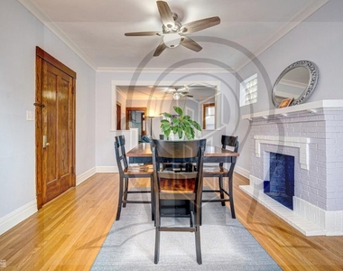4317 North Spaulding Avenue - Photo Thumbnail 4