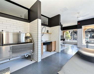 508 Main Street Ne - Photo Thumbnail 5