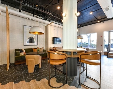 508 Main Street Ne - Photo Thumbnail 2