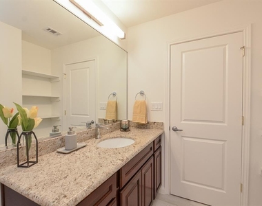 1207 Grand West Boulevard - Photo Thumbnail 11