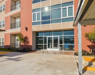 1207 Grand West Boulevard - Photo Thumbnail 14